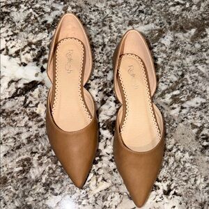Refresh Women’s Pointed D'Orsay Flats in Tan